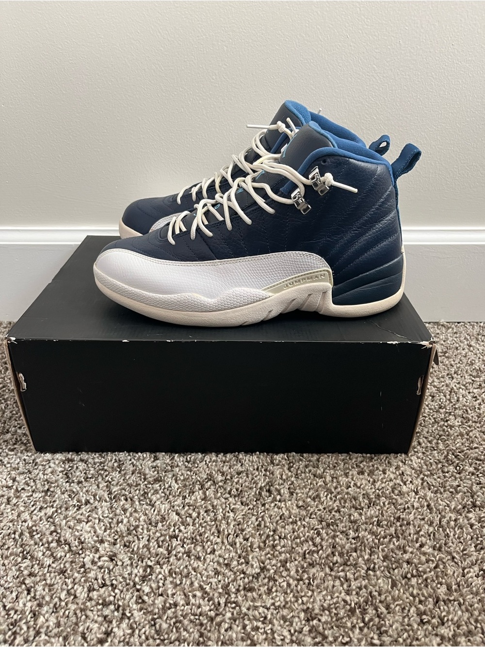 Air Jordan 12 Retro Obsidian University Blue Size 9 OG Box